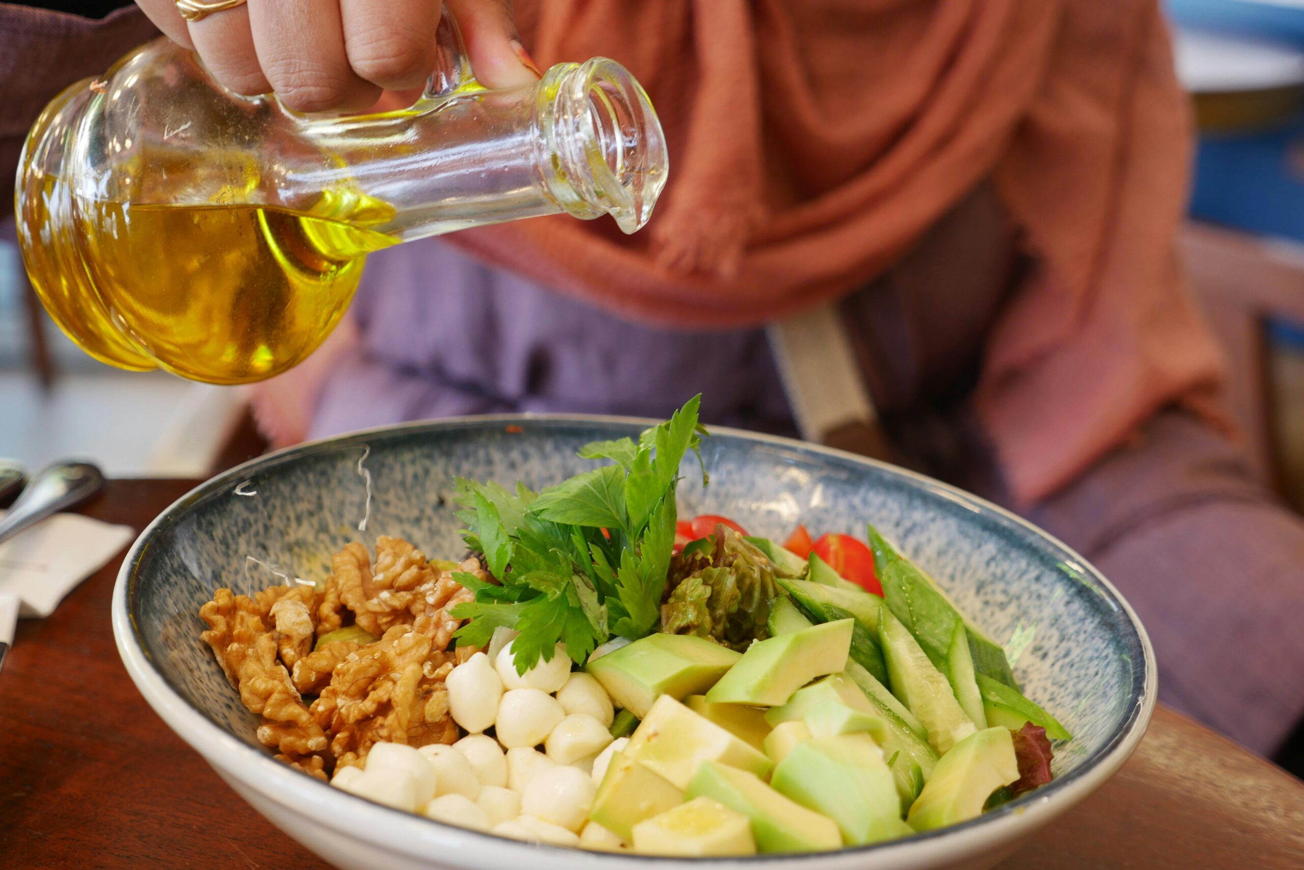 Olive Oil vs. Avocado Oil: Which Is Better for Cooking?