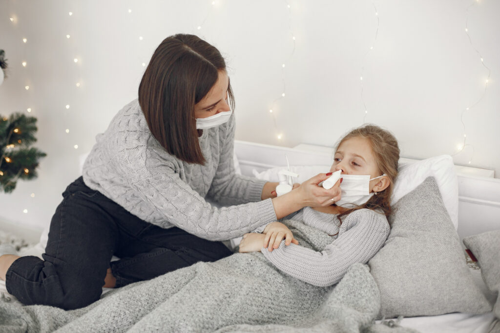 Cold vs. Flu Differences  Symptoms, and Treatment 7 Tips